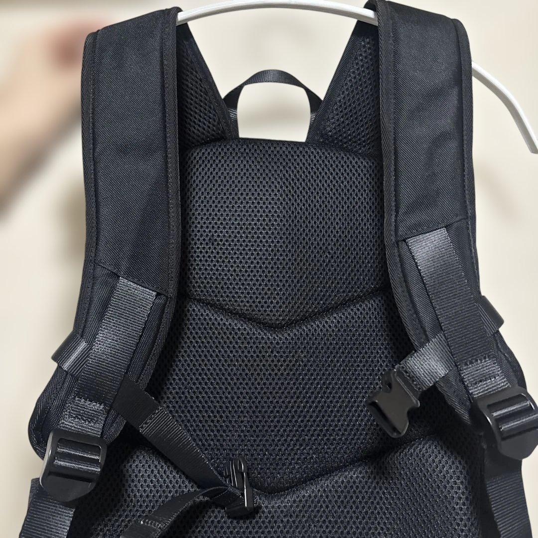 マリークワント MARY QUANT ライトラインデイジー リュック