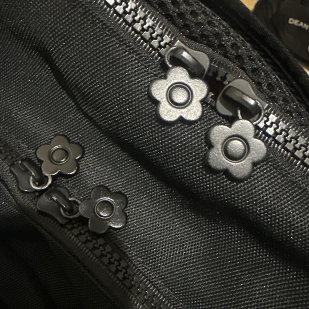 マリークワント MARY QUANT ライトラインデイジー リュック