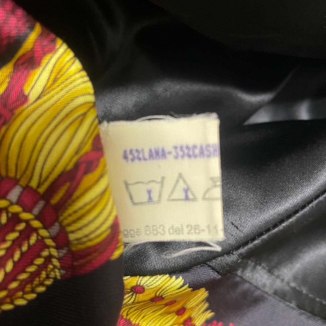 極美品　ヘルノカシミヤ混ステンカラーコート　裏地総柄シルク100 スカーフ柄