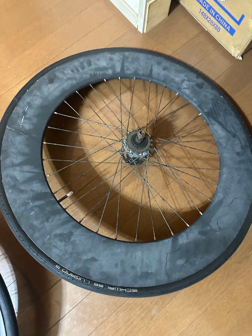 ピストバイク　ディープホイール