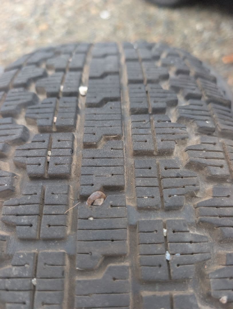 ジムニースタッドレス　4本　メッキホイール