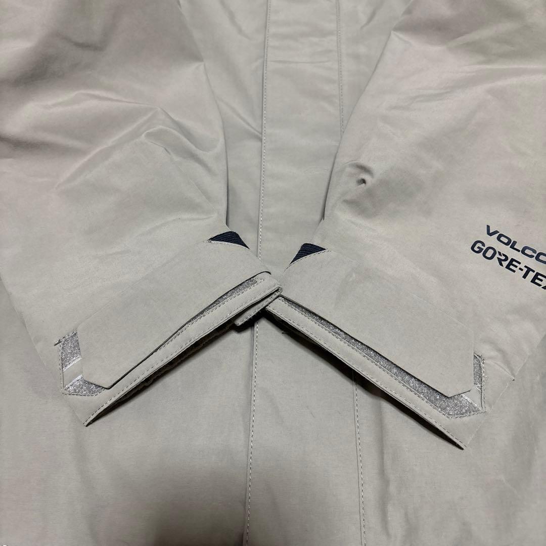 VOLCOM ボルコム　GORE-TEX スノーボードジャケット　メンズM￼