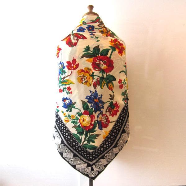 ゆ*ょ様 美品　TIFFANY&Co.／ティファニー★　花柄プリント　大判スカー