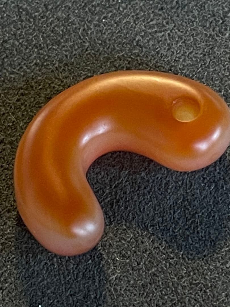 古墳時代中期　赤瑪瑙製勾玉