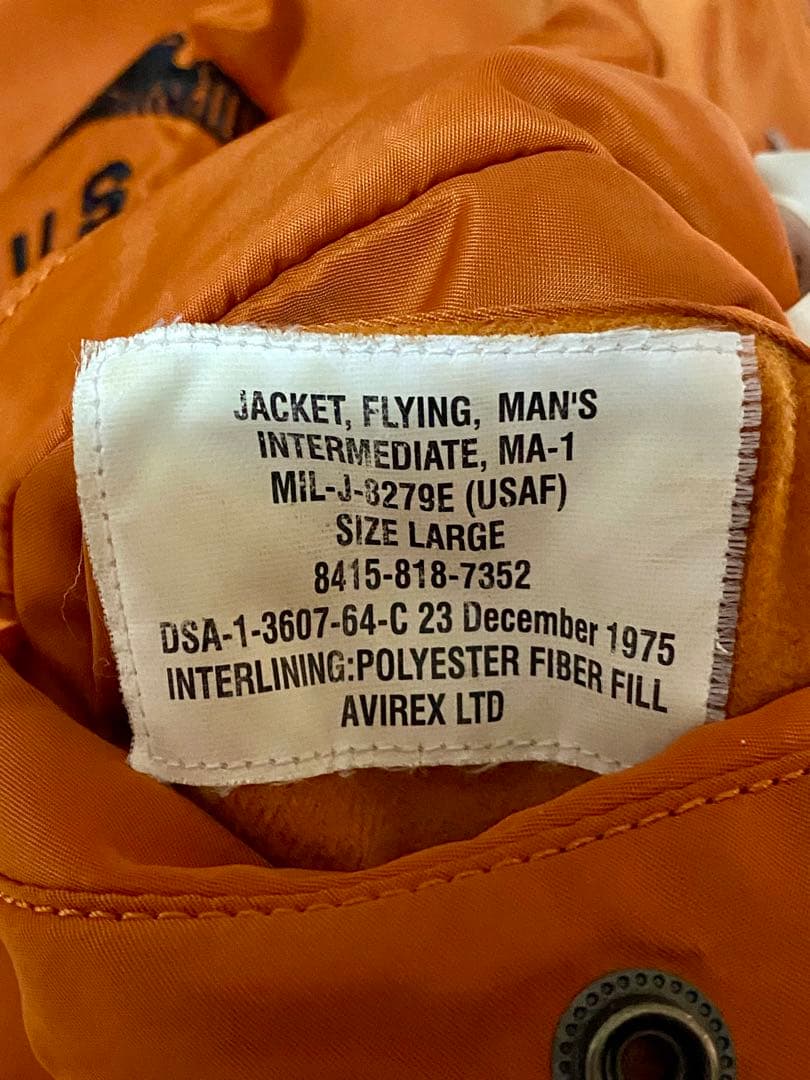AVIREX・M A-1フライトジャケット・オレンジカラー・Ｌ《リバーシブル》