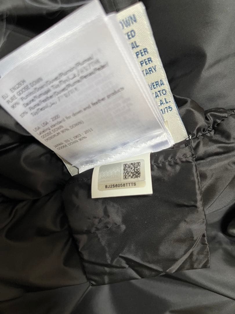 美品　MONCLER ダウンジャケット　レディース　1