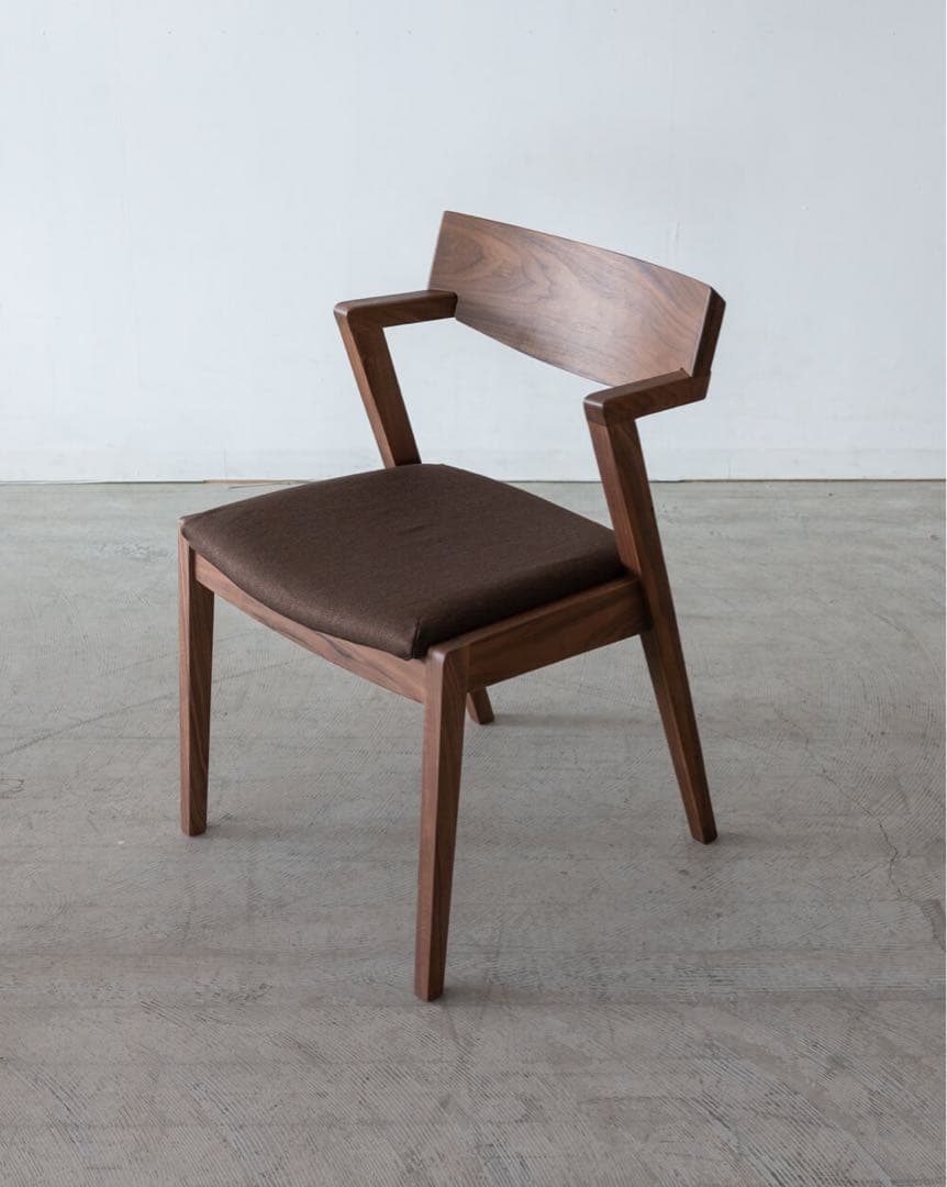 ダイニングチェア　ウォールナット　カバーリング　ウレタン