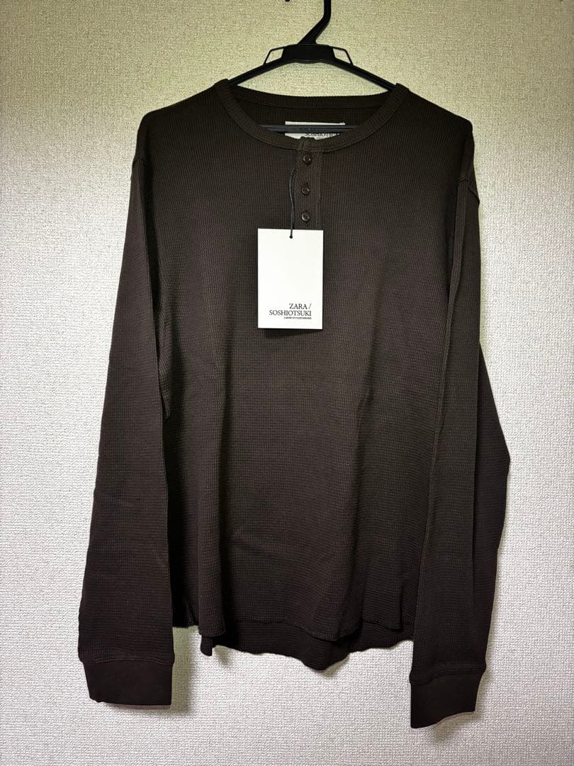 S zara soshiotsuki ヘンリーネックワッフルTシャツ　ブラウン