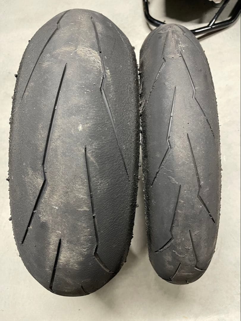 ピレリスーパーコルサV3SC前後