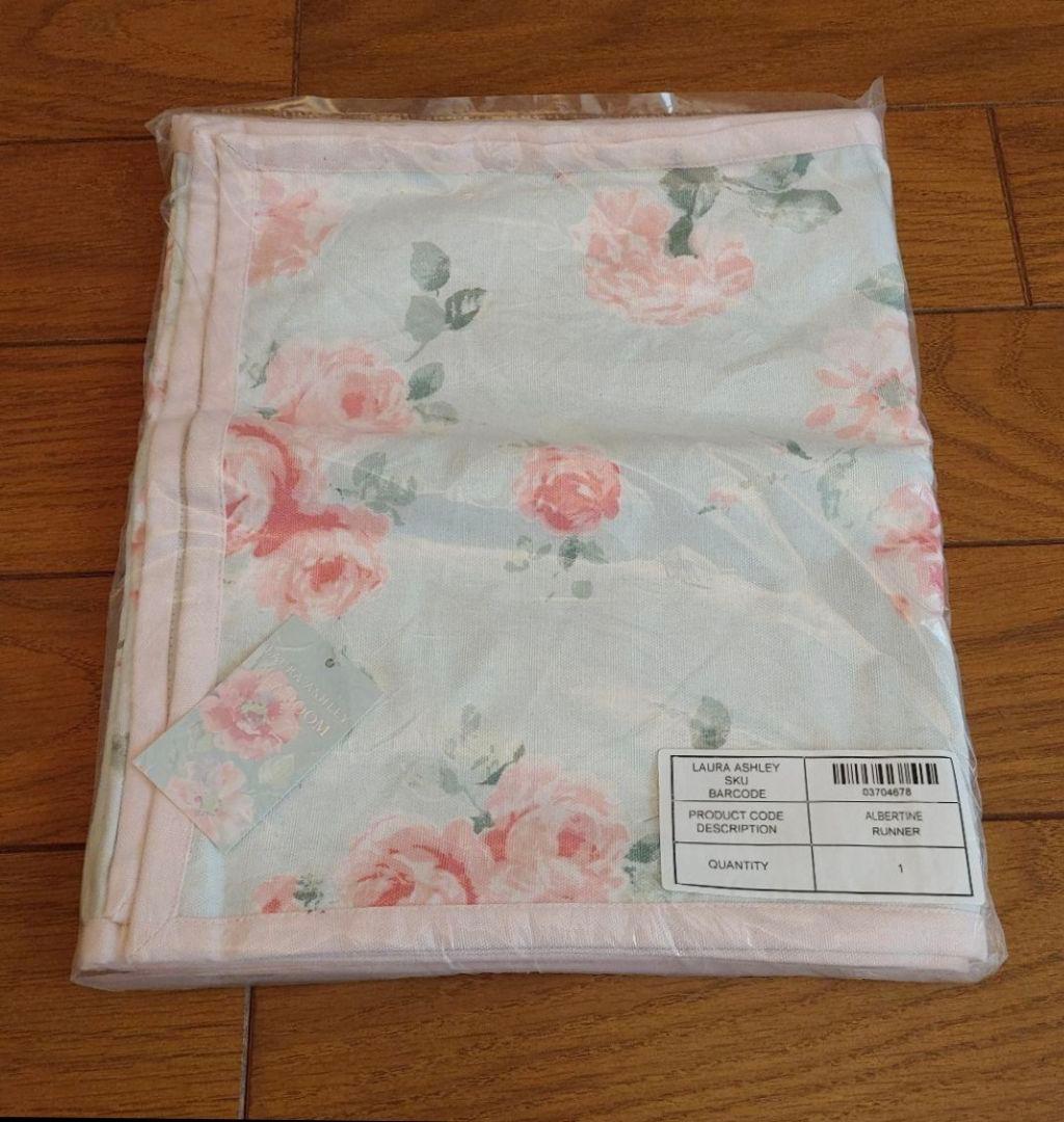 ローラアシュレイ テーブルランナー