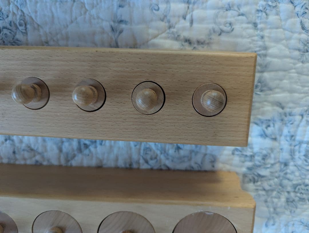 ★専用★モンテッソーリ　円柱さし（大）と棚のセット