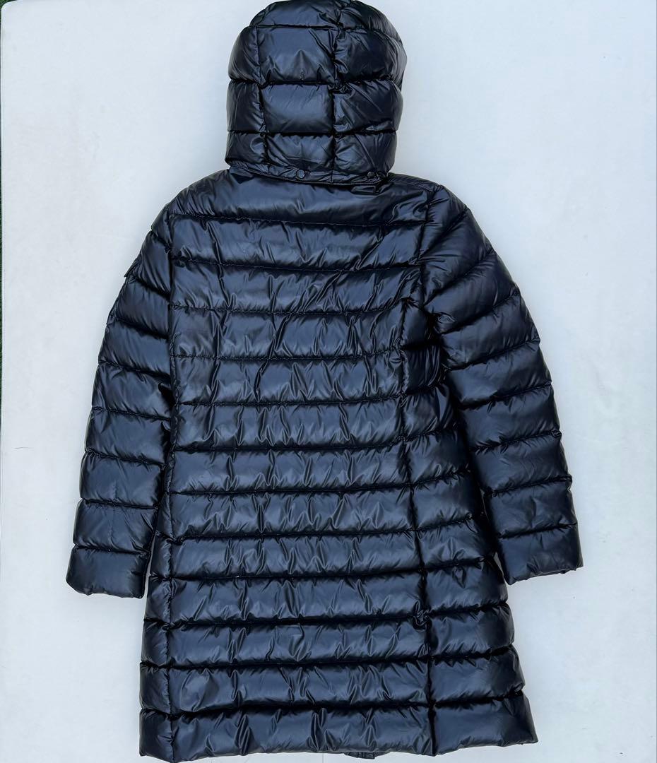 ブラック キルティング ダウン　モンクレール