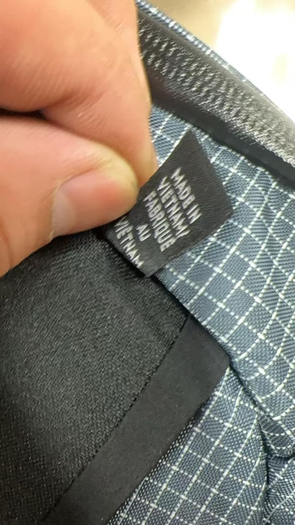 新品ARC'TERYX Konseal 15 海王星の灰