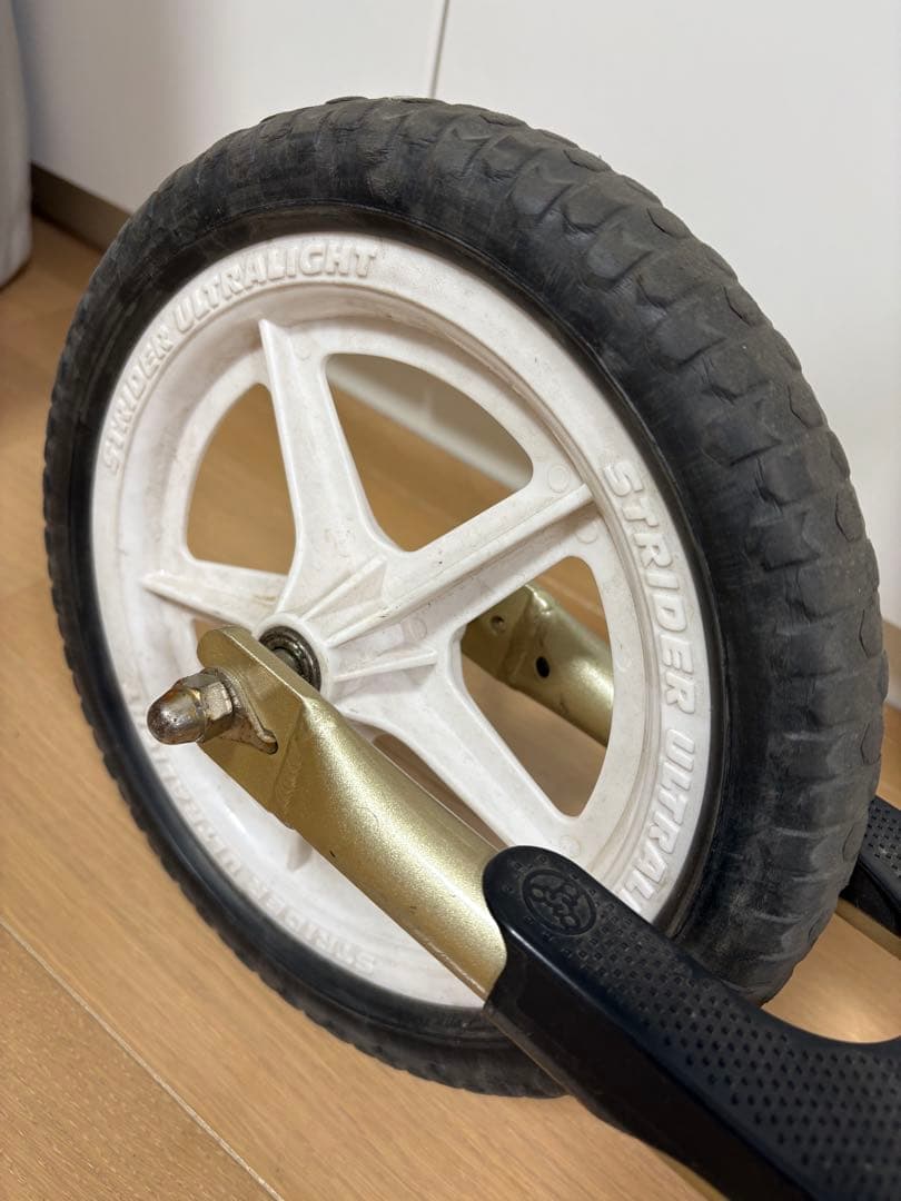 STRIDER バランスバイク ゴールド 12インチ