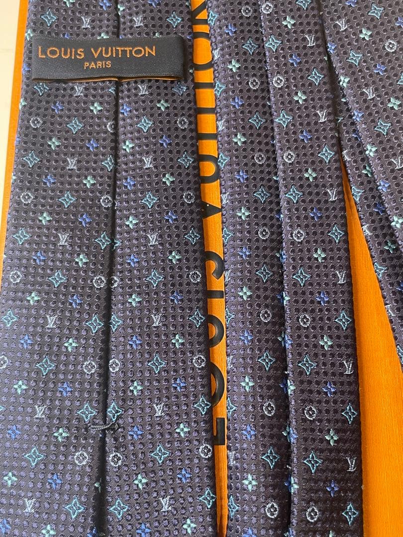 【新品未使用】LOUIS VUITTON ネクタイ ネイビー　成人式向け