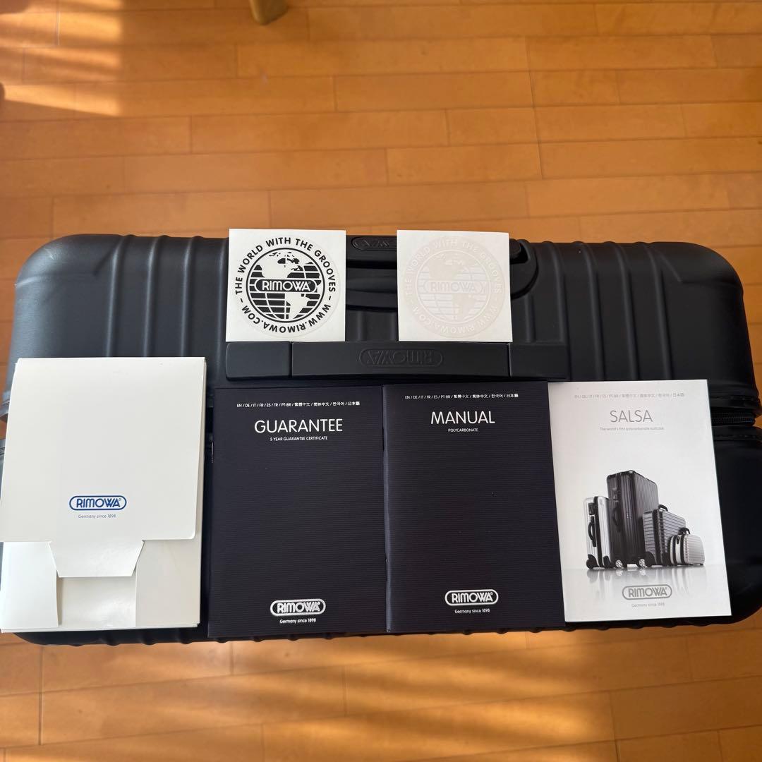 リモワ　サルサ　ブラックキャリーケース 4輪 ダイヤルロック