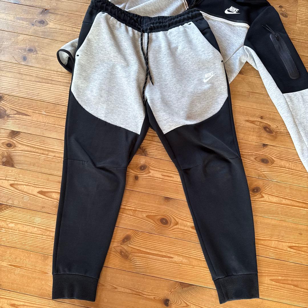 Nike テックフリース M 上下セット 「海外限定カラー」