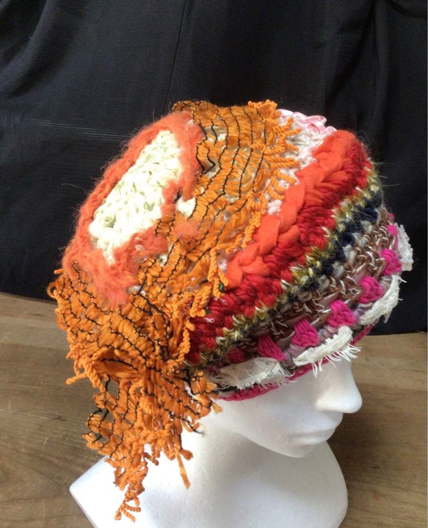 手作りニット帽　サイケ　爆発　　個性的　ヒッピー　オレンジ他　レース　リボン