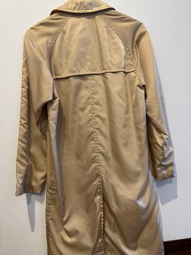 PRADAレインコート