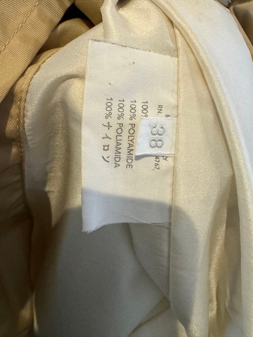 PRADAレインコート