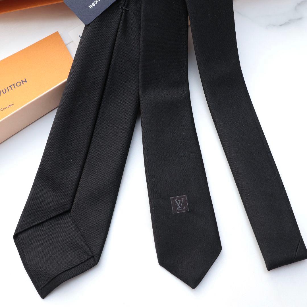 未使用 ルイ・ヴィトン LOUIS VUITTON ブラック ネクタイ