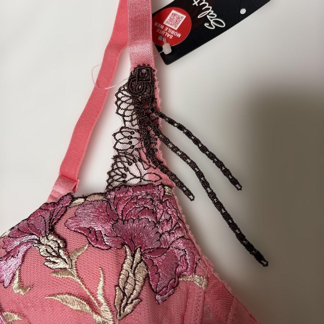 サルートピンク 花柄刺繍 ブラジャーショーツガーターセットC80/M