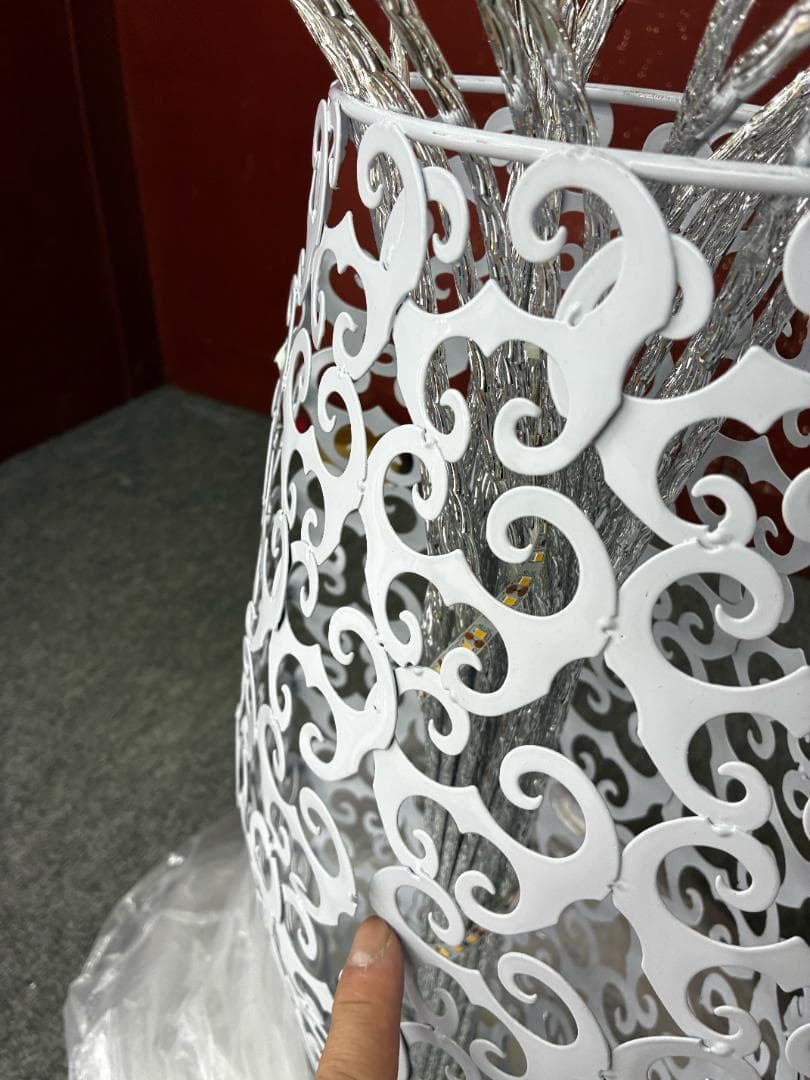 フラワーモチーフ フロアスタンド LEDライト付き　B級品