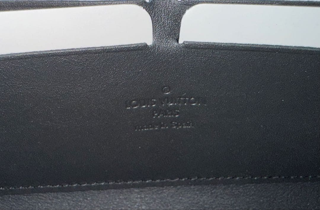 【未使用品】 LOUIS VUITTON ジッピーウォレットトリヨンホリゾンタル