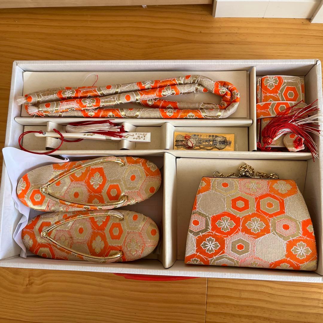 七五三 七歳着物　アンティーク　刺繍艶やか10点セット　オレンジ