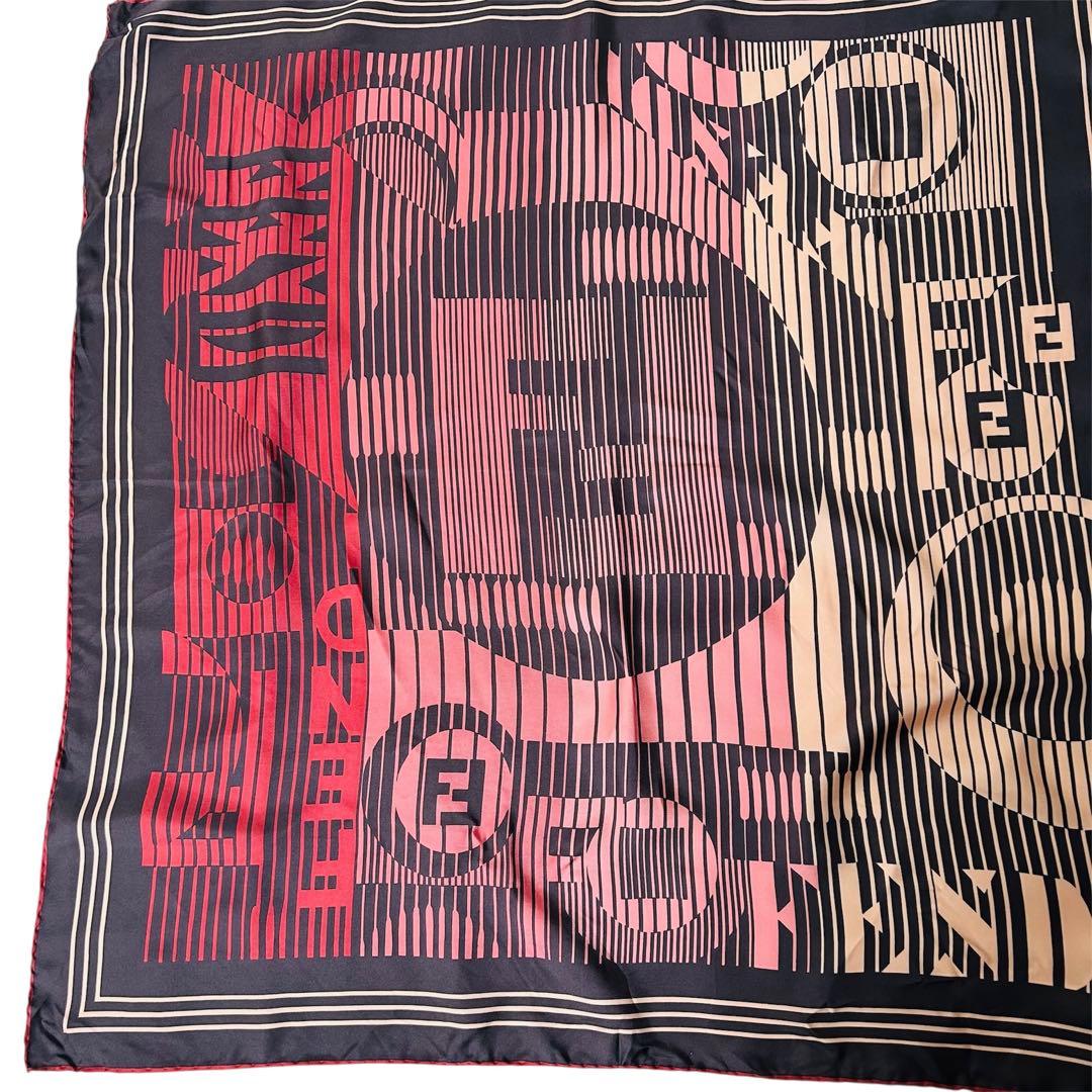 FENDI フェンディ ズッカ グラデーション 大判シルクスカーフ