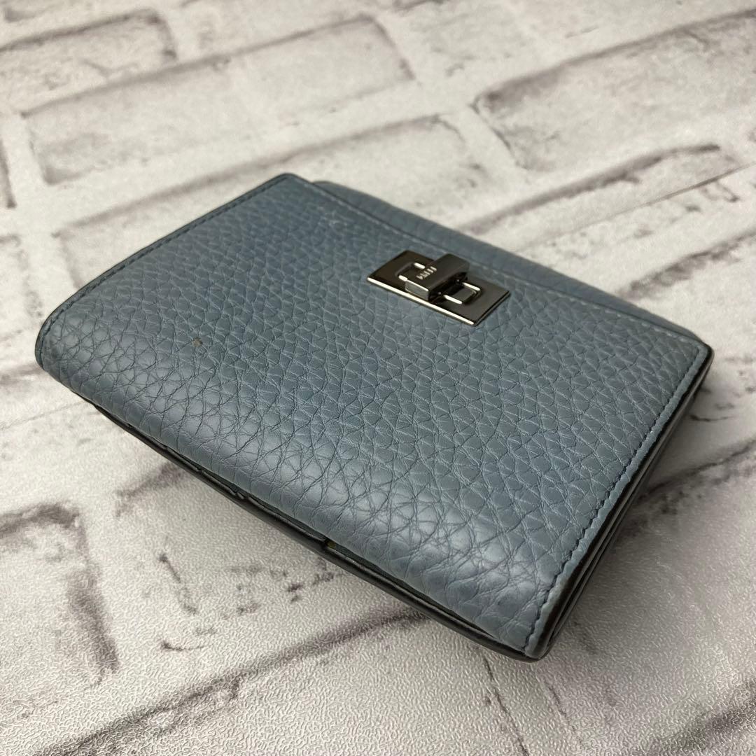 【希少カラー】FENDI　フェンディ☆三つ折り財布　ピーカブー