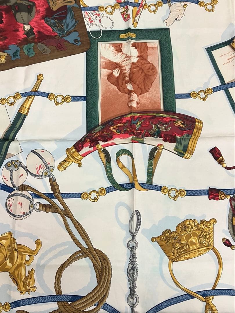 エルメス　シルクスカーフ 歴史的デザイン ネイビー