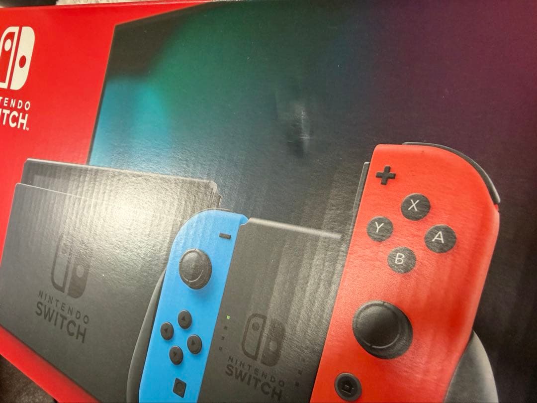 Nintendo Switch 本体　SDカード、シリコンカバー付