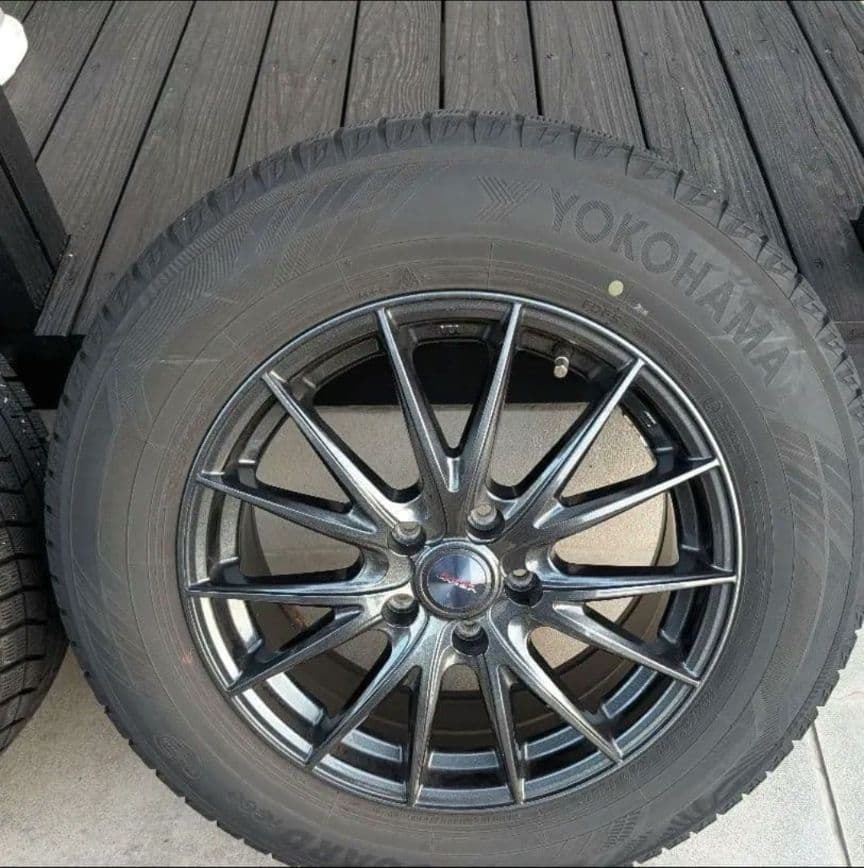 スタッドレスタイヤ17インチ②