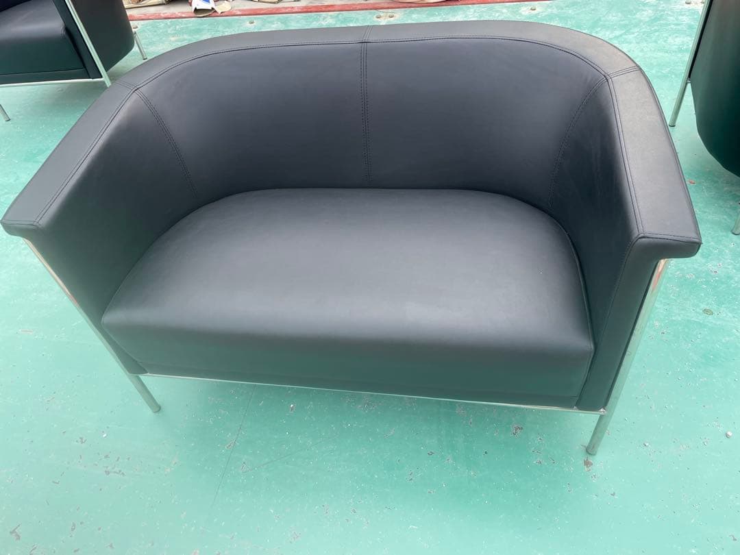 美品　2人掛け￼ソファー￼合皮クラブチェア◎モダンデザイン　店舗サロン書斎3\3