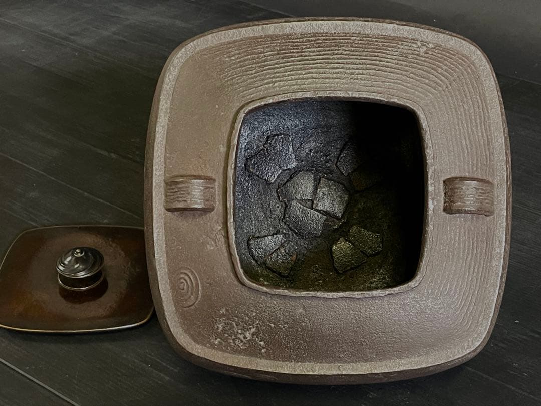 【未使用 美品】『母』千筋渦文 四方形釜 畠 春斎 共箱 栞 炉釜(212あ②)