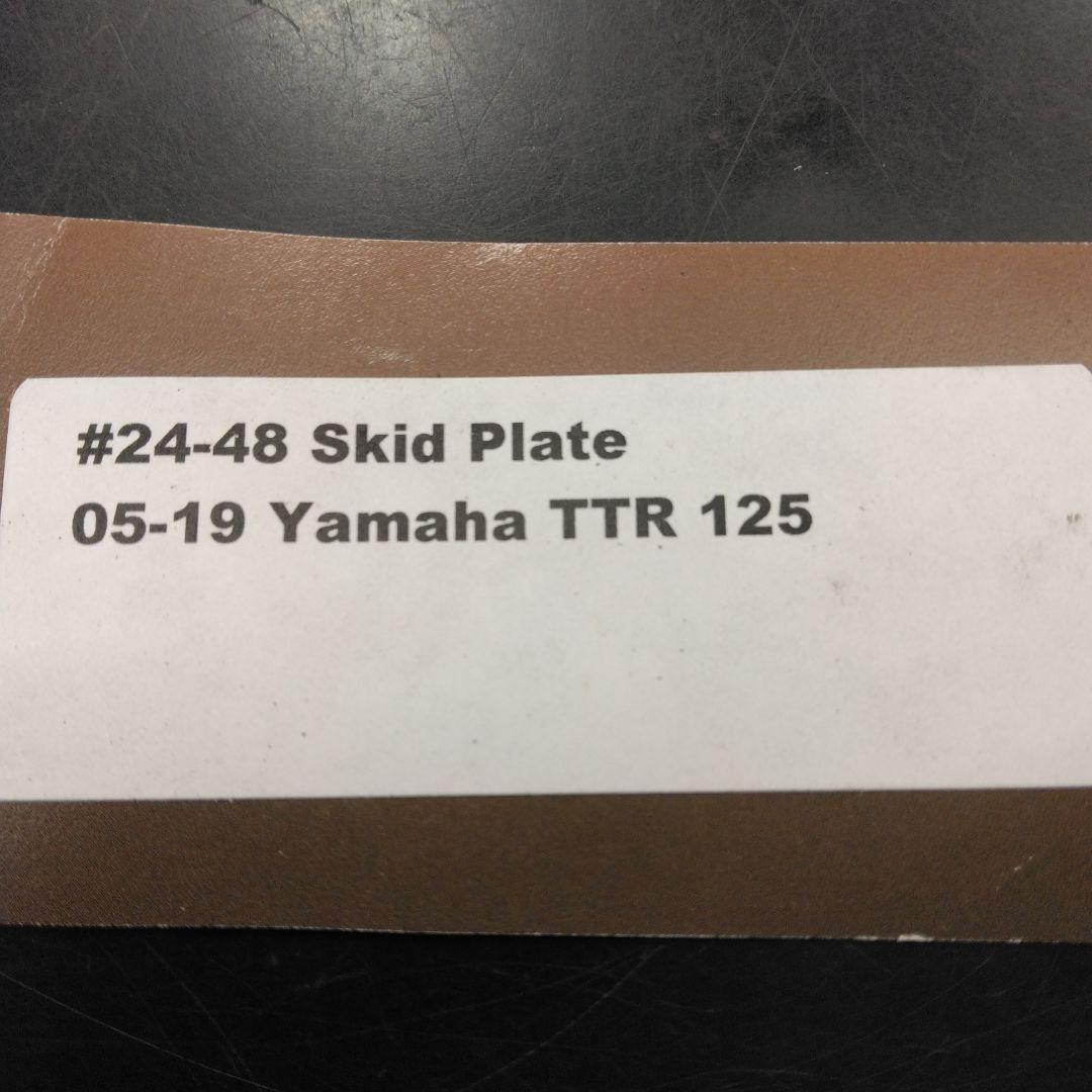 ヤマハTTR125スキッドプレート　中古品