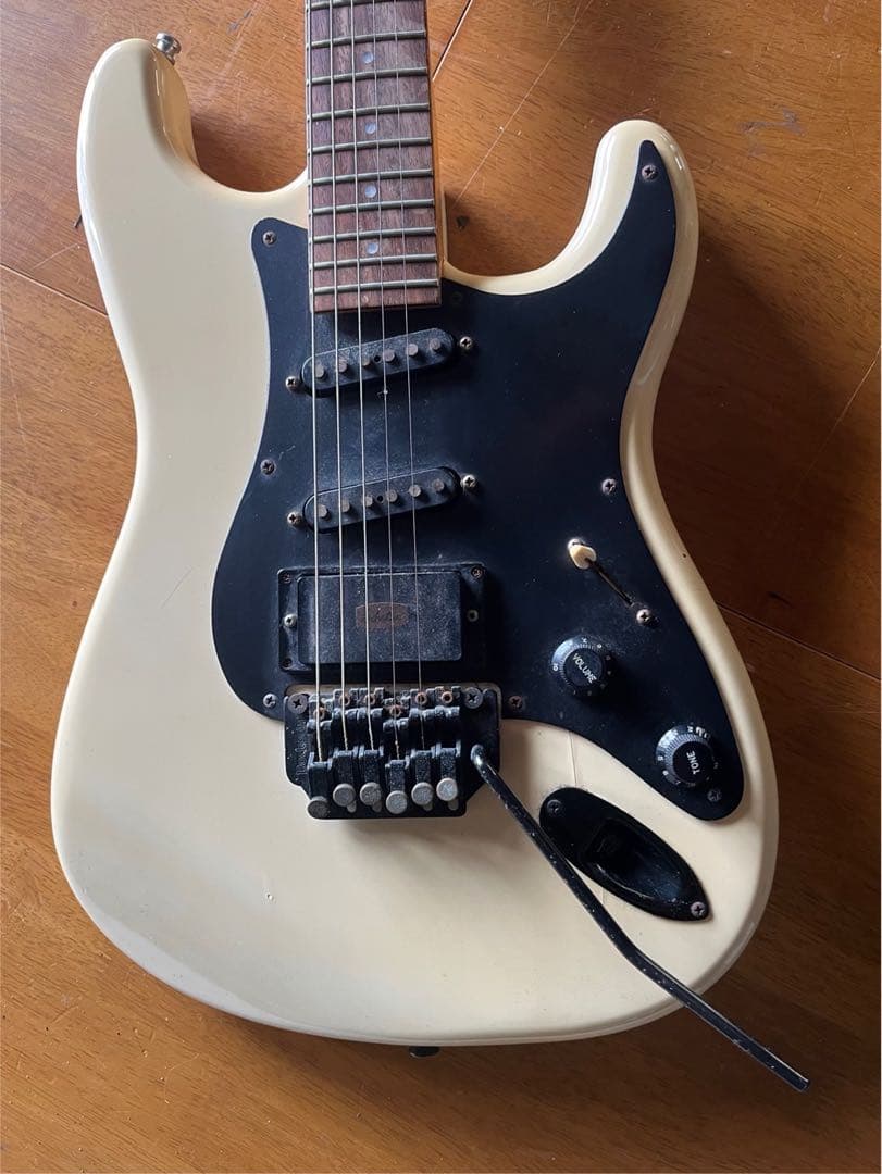 Rockoon Schaller搭載エレキギター