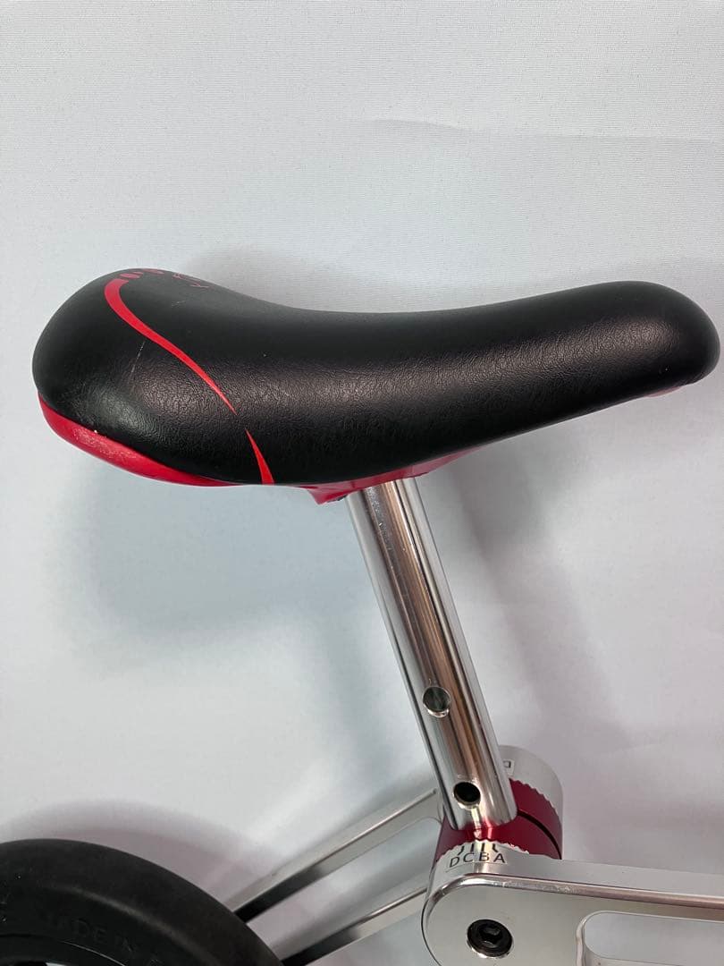 ≪美品≫XZONE キックバイク 2歳-5歳のペダルなし自転車 X-MINI 赤