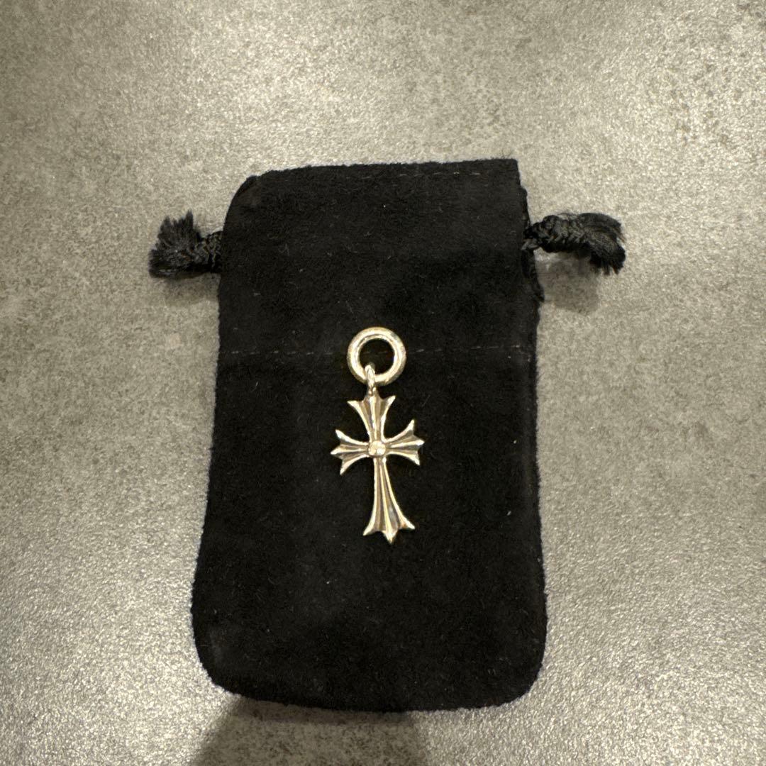 こ*ん様 正規店購入　クロムハーツ　タイニークロスチャーム　シルバー