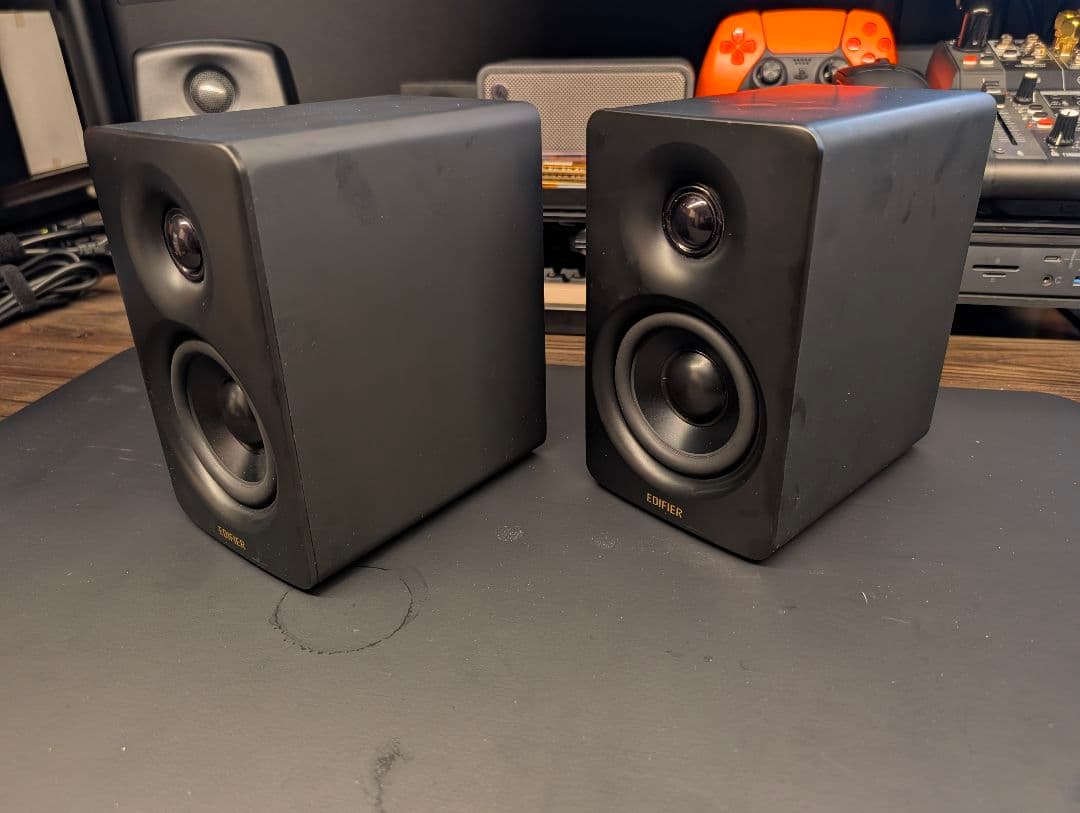 Edifier M60 箱無し、一部ケーブル無し