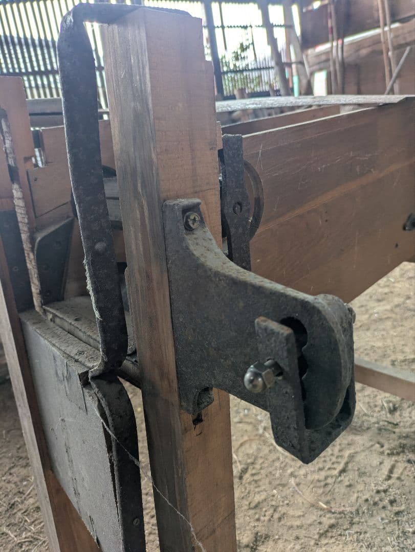 稲藁　裁断機　古道具　アンティーク　手動木工機械　農具