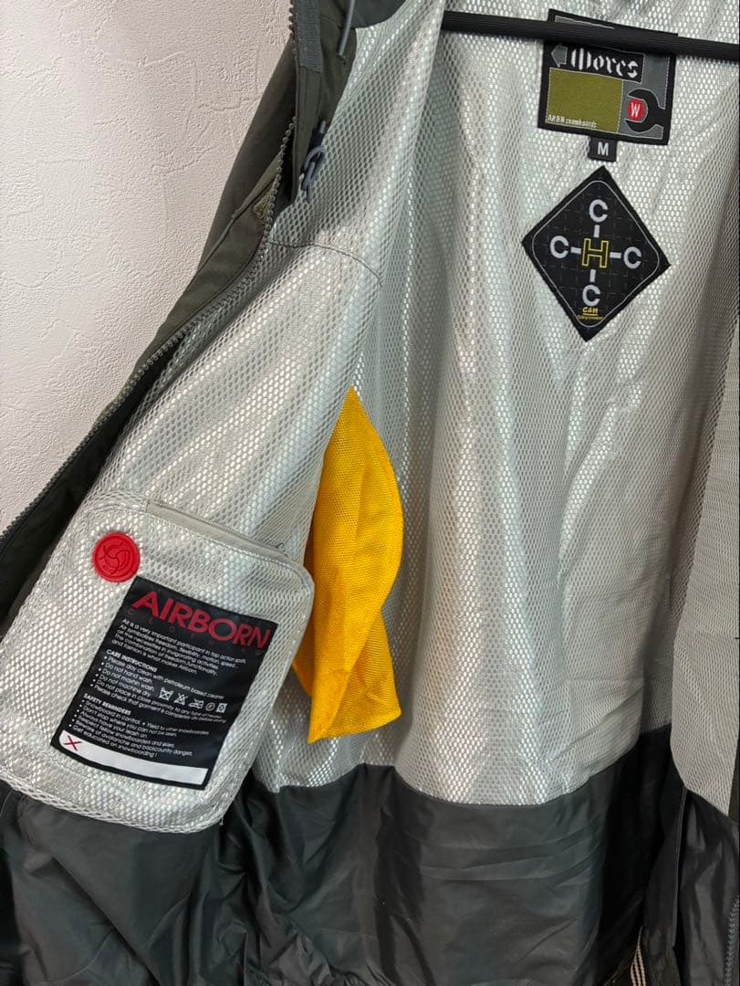 ARBN フード付きジャケット エアーボーン　Mサイズ　スノーボードウェア