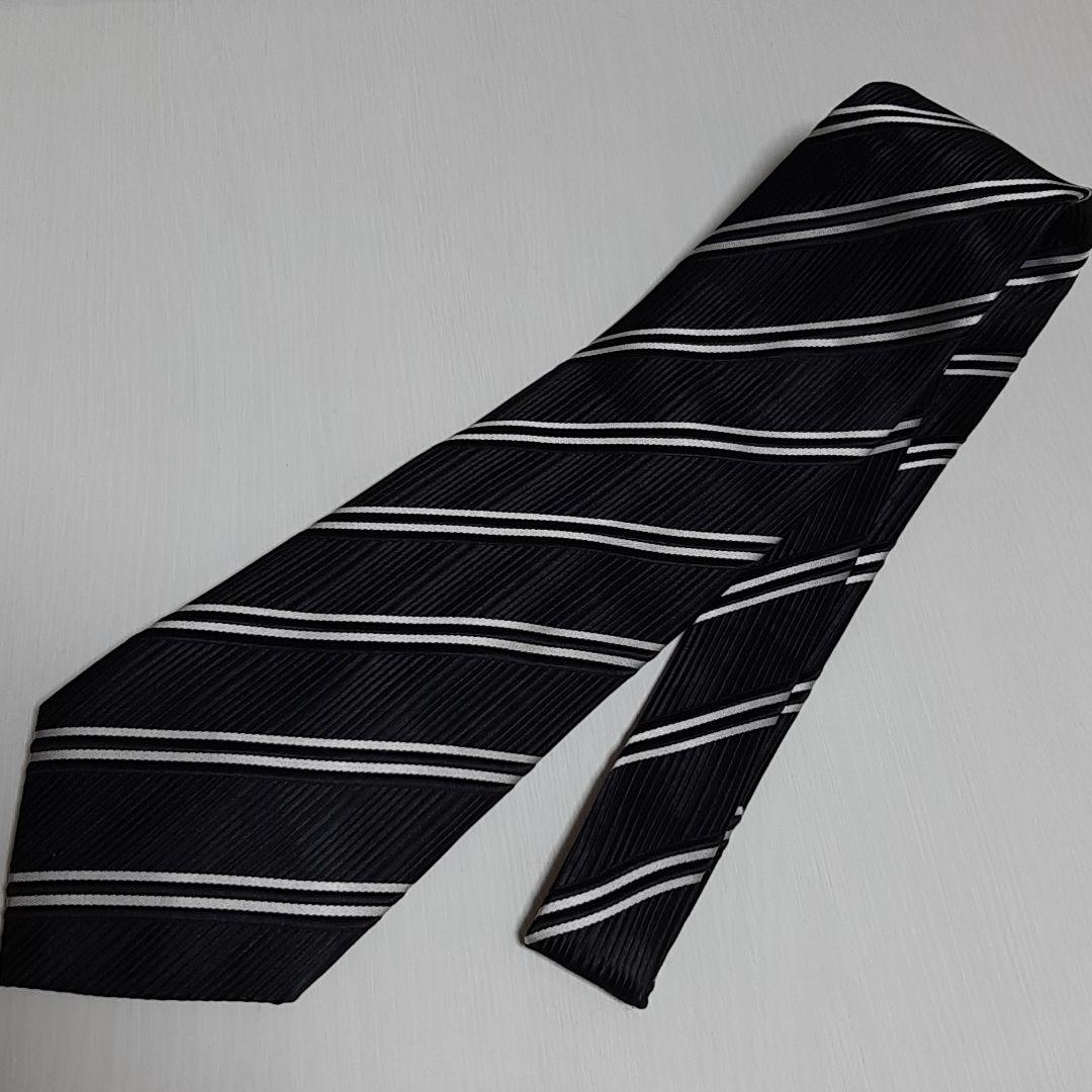 未使用 日本製 SOCIAL grace ポケットチーフ付 ソシアル グレース