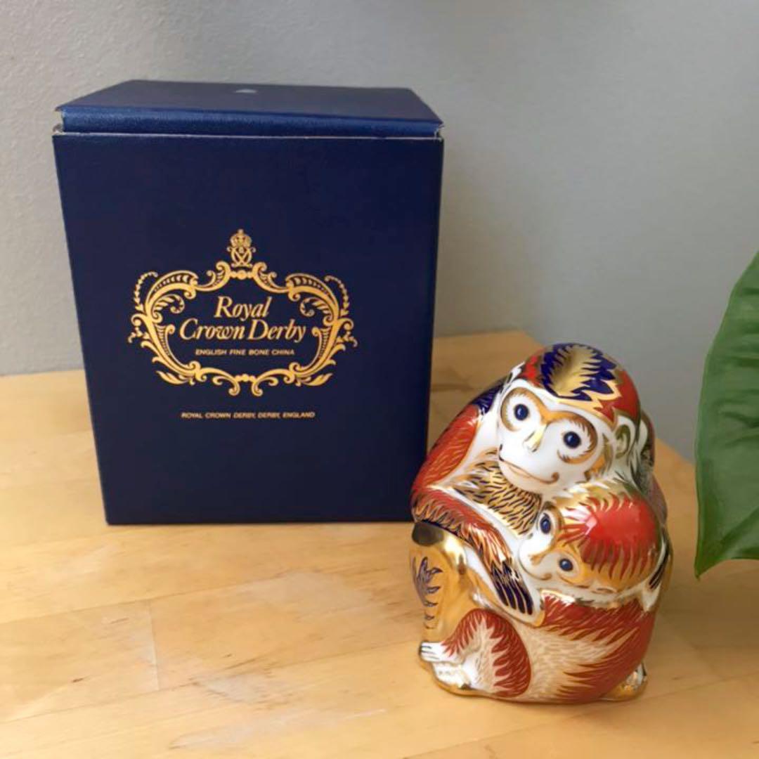 レア　ロイヤルクラウンダービー　モンキー　アンドベイビー　フィギュリン　さる　猿