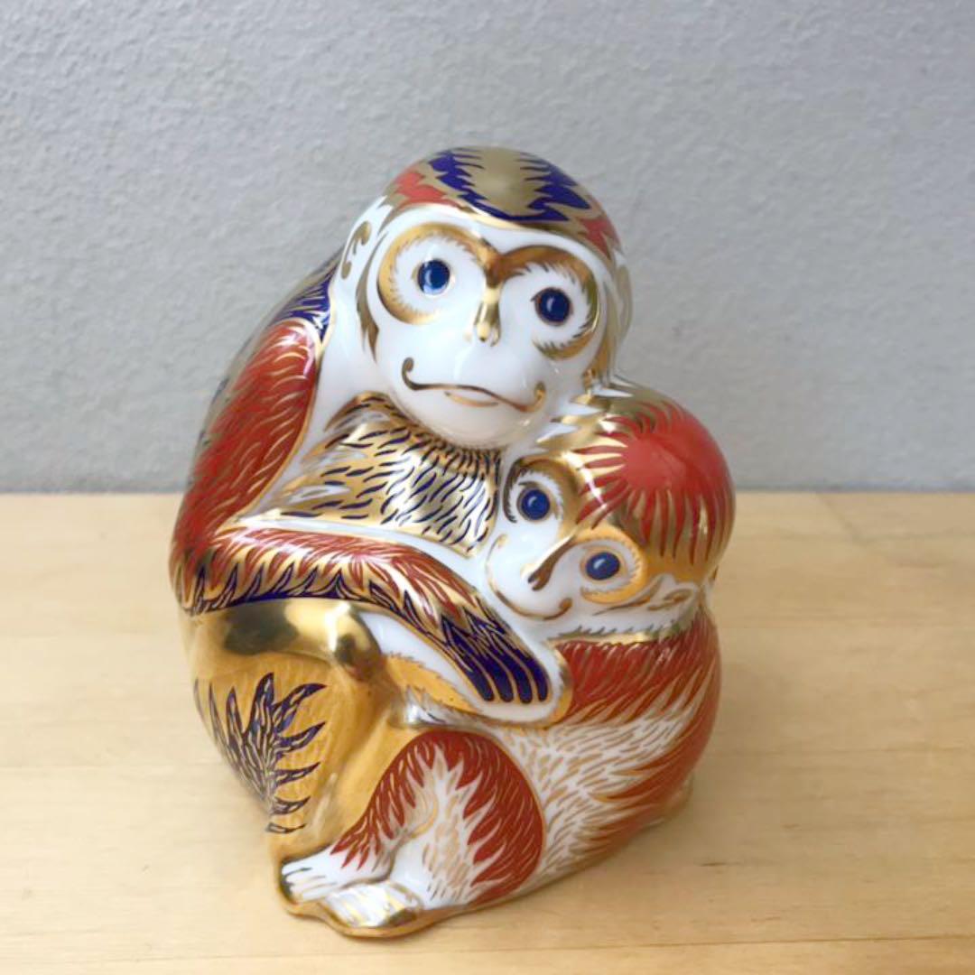 レア　ロイヤルクラウンダービー　モンキー　アンドベイビー　フィギュリン　さる　猿