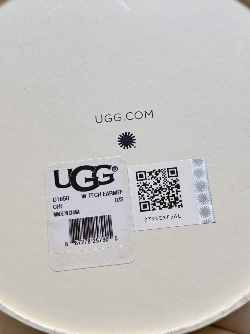 美品　未使用に近い　UGG イヤーマフ　箱付き　チェスナット　耳当て　ベージュ