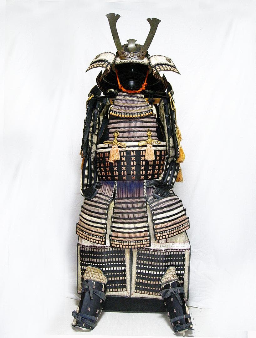 #等身大 #現代鎧 #鎧 #鎧兜 #甲冑 #具足 #面頬 #籠手 #脛 #佩楯