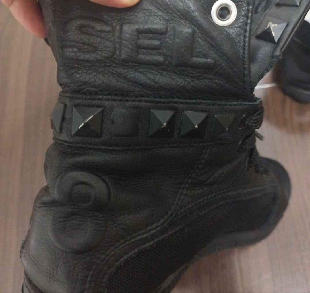 レア‼️ DIESEL スタッズ付きブラックスニーカー25.5㎝