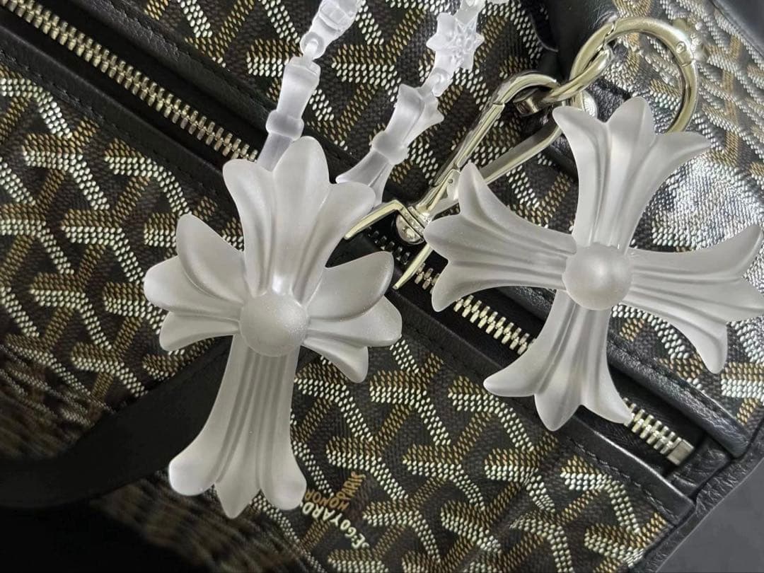 バカデカFAKE HEARTSクロスクリア！十字架 ネックレス　クロムハーツ